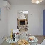 Samuel House - View Traditional Italy *