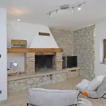 Samuel House - View Traditional Italy