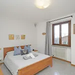 Samuel House - View Traditional Italy *