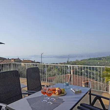 Samuel House - View Traditional Italy توسكولانو ماديرنو